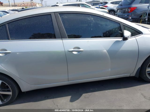 3KPFL4A84JE218383 KIA FORTE EX