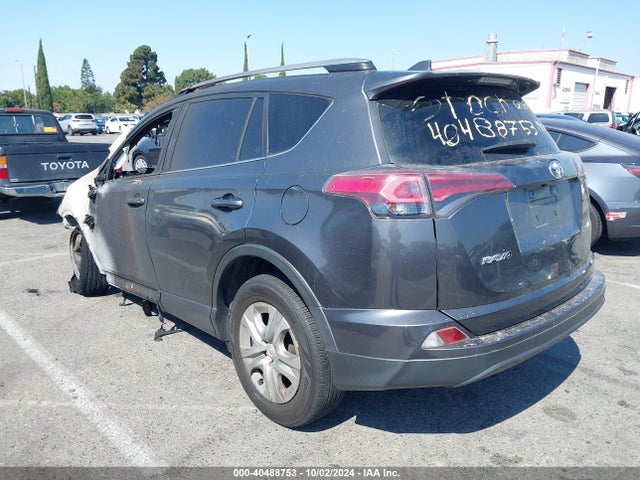 Toyota RAV4 LE 2018 JTMZFREV6JJ745166 Image 3