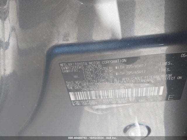 Toyota RAV4 LE 2018 JTMZFREV6JJ745166 Image 9