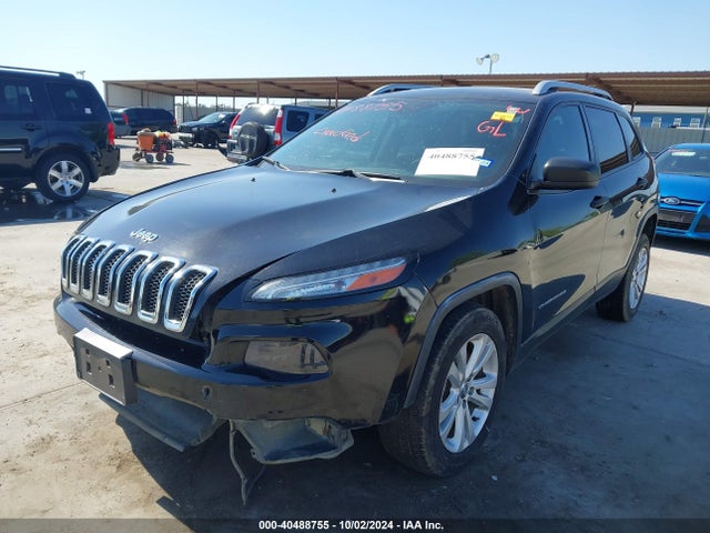 1C4PJLAB5FW611810 Jeep Cherokee Sport