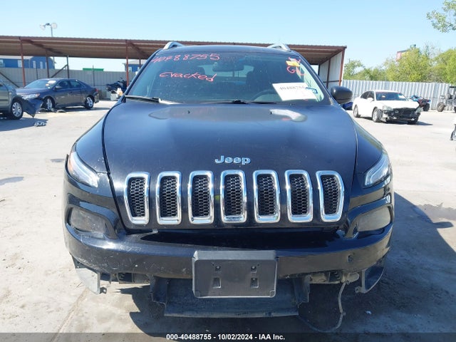 1C4PJLAB5FW611810 Jeep Cherokee Sport