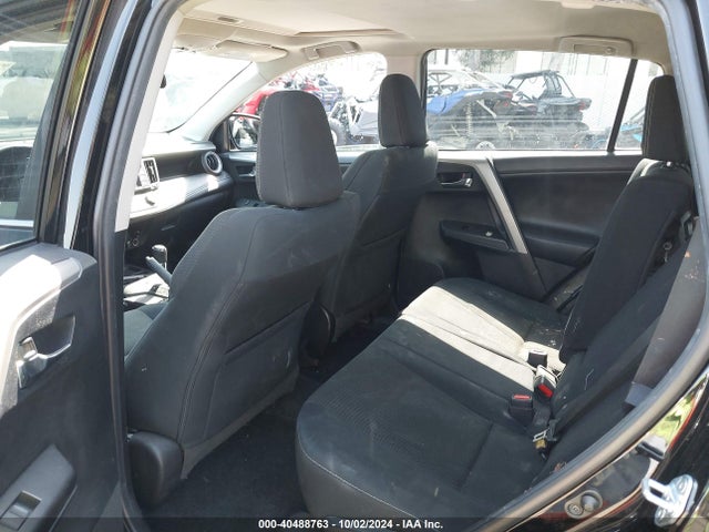 Toyota Rav4 Xle 2018 2T3WFREV3JW420432 Image 8