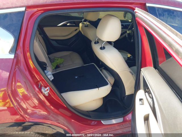 SJKCH5CP7HA022219 Infiniti Qx30 Premium