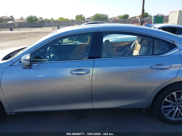 Lexus ES 350 2022 58ACZ1B15NU130035 Image 15