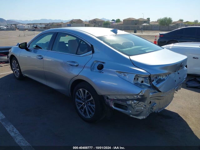 Lexus ES 350 2022 58ACZ1B15NU130035 Image 3