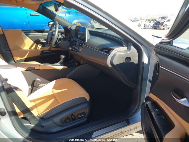 Lexus ES 350 2022 58ACZ1B15NU130035 Image 5