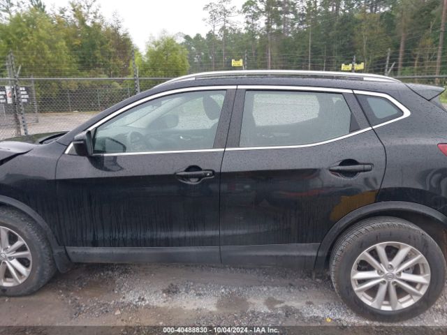 JN1BJ1CP5JW104229 Nissan Rogue Sport Sv
