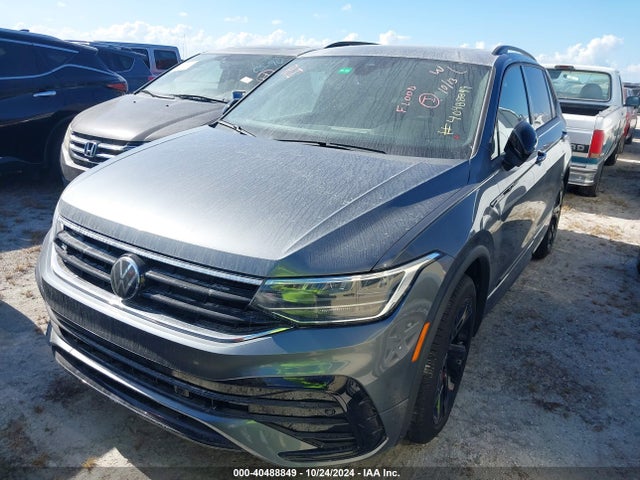 3VVCB7AX6PM120535 Volkswagen Tiguan 2.0t Se R-line Black