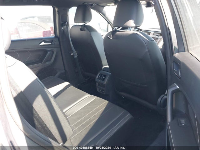 3VVCB7AX6PM120535 Volkswagen Tiguan 2.0t Se R-line Black