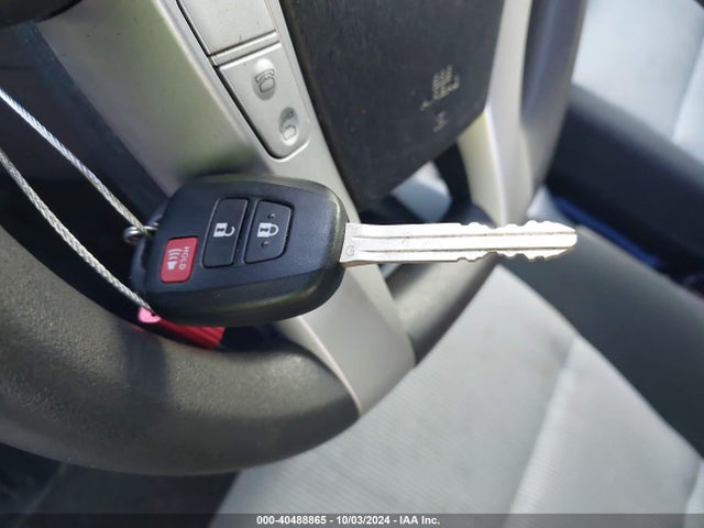 JTDKDTB31E1559760 Toyota Prius C Two