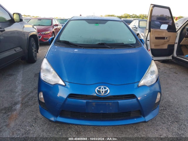 JTDKDTB31E1559760 Toyota Prius C Two