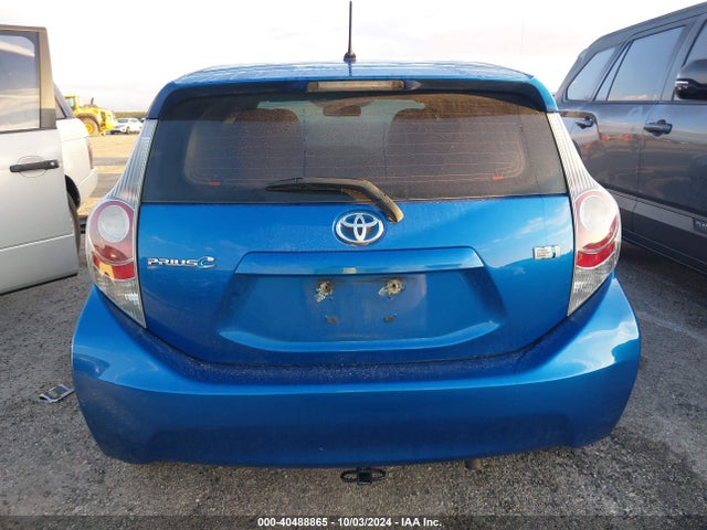 Toyota Prius C Two 2014 JTDKDTB31E1559760 Image 16