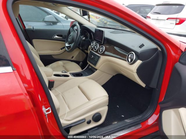 WDCTG4EB1GJ255233 Mercedes-Benz GLA 250