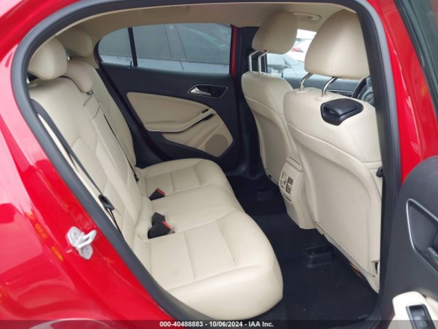 WDCTG4EB1GJ255233 Mercedes-Benz GLA 250
