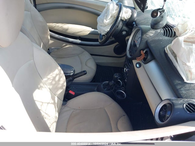 2011 MINI COOPER WMWSU3C57BT092762 Photo 4