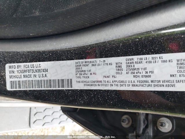 1C6SRFBT3LN367434 RAM 1500 Big Horn  4x4 6'4 Box