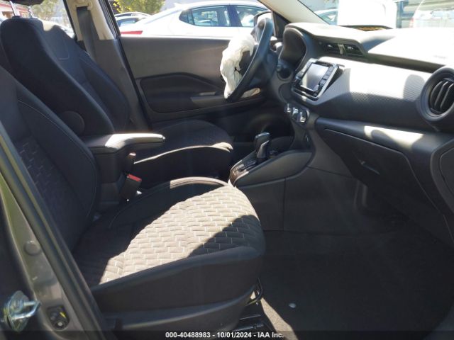 2022 NISSAN KICKS 3N1CP5BV9NL520032 Photo 4