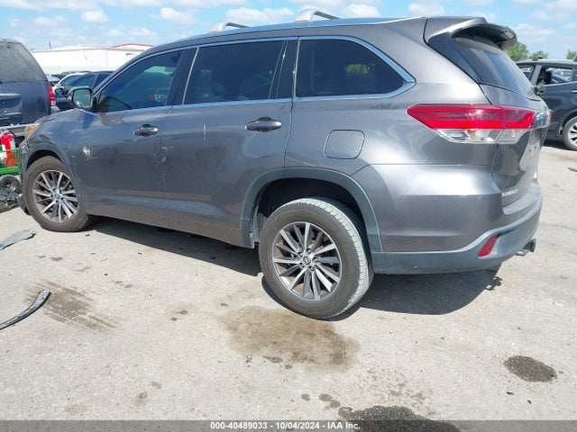 Toyota Highlander Xle 2017 5TDKZRFH6HS508112 Image 3
