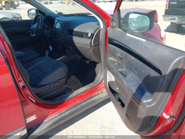 JA4AD3A36KZ006932 Mitsubishi Outlander Se