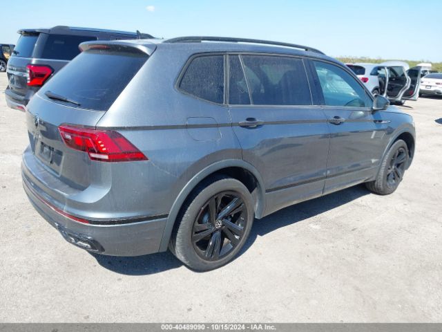 3VVCB7AX5PM109803 Volkswagen Tiguan 2.0t Se R-line Black