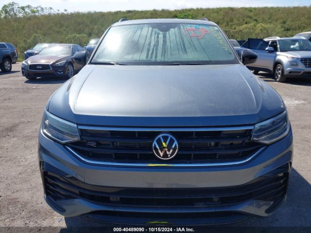 3VVCB7AX5PM109803 Volkswagen Tiguan 2.0t Se R-line Black