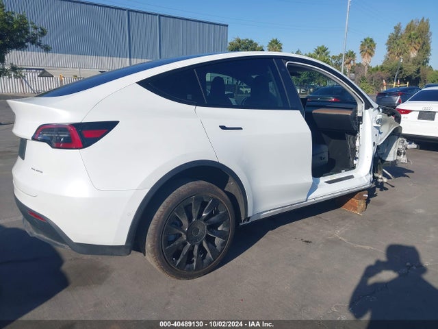 2021 TESLA MODEL Y 5YJYGDEE0MF280861 Photo 3