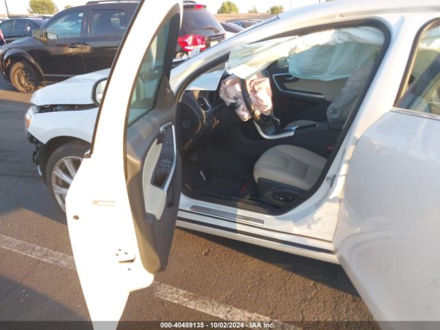 LYV402HKXHB146830 Volvo S60 Inscription T5
