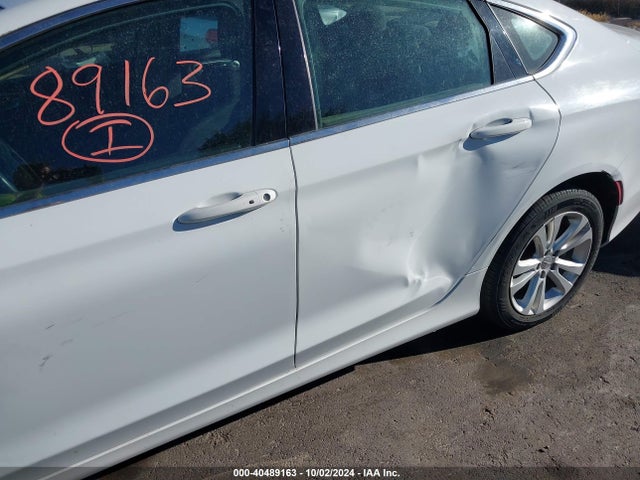 1C3CCCAB1GN104665 Chrysler 200 Limited