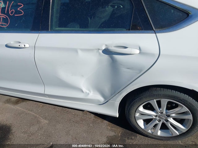 1C3CCCAB1GN104665 Chrysler 200 Limited