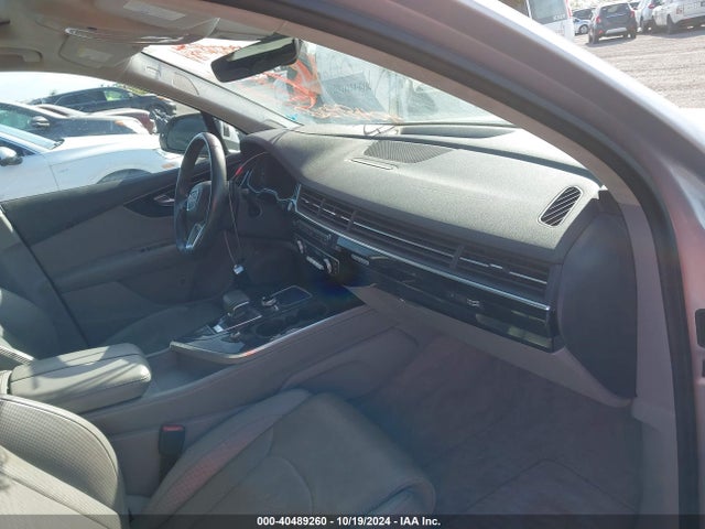 Audi Q7 3.0t Premium 2017 WA1VAAF71HD056167 Image 5