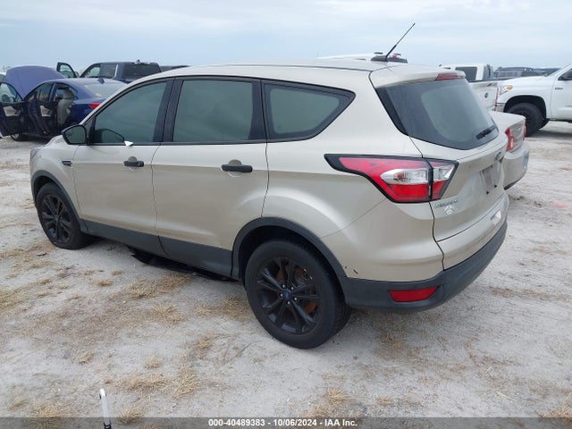 Ford ESCAPE S 2018 1FMCU0F72JUB97264 Image 3