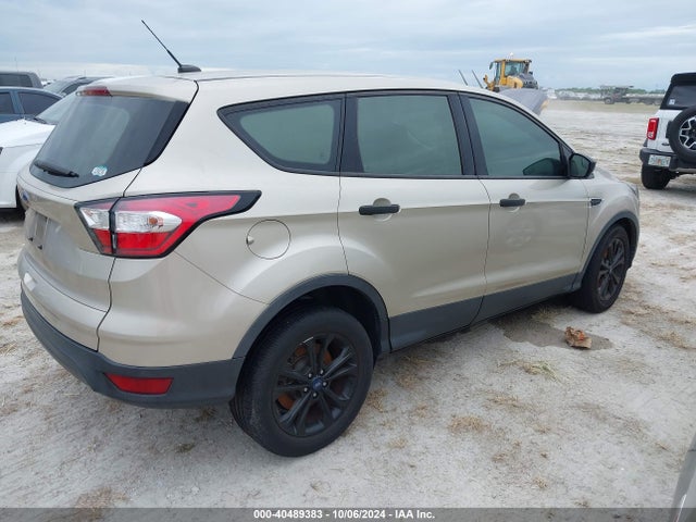 Ford ESCAPE S 2018 1FMCU0F72JUB97264 Image 4