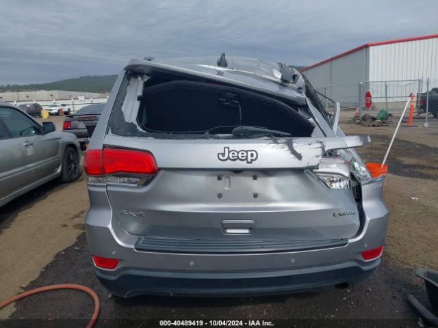 1C4RJFAG3JC113329 Jeep Grand Cherokee Laredo E 4x4