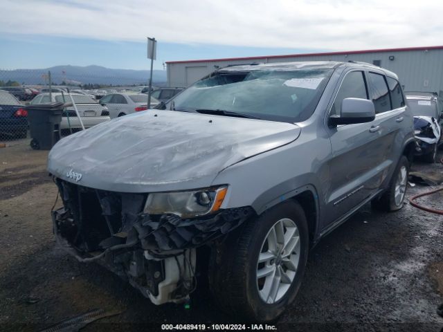 1C4RJFAG3JC113329 Jeep Grand Cherokee Laredo E 4x4