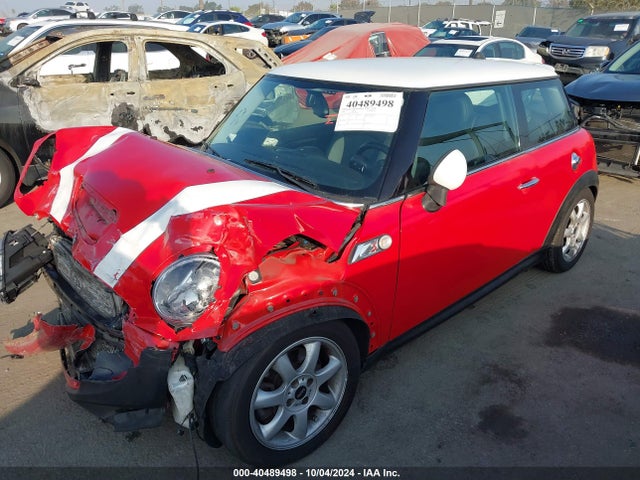 2009 MINI COOPER S WMWMF73549TW82163 Photo 1