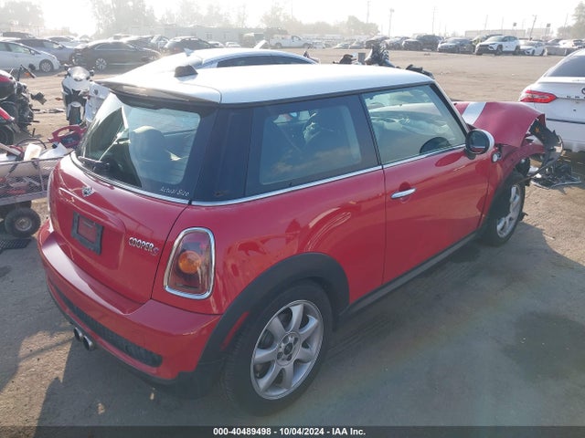 2009 MINI COOPER S WMWMF73549TW82163 Photo 3