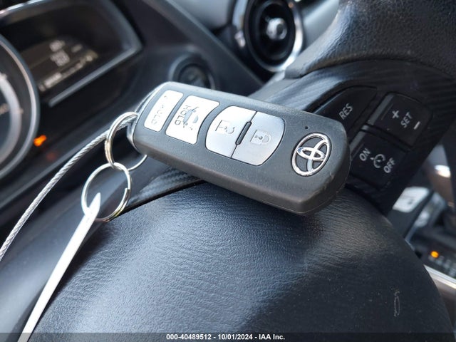 3MYDLBYV7HY188801 Toyota p5v