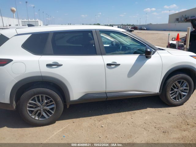 5N1BT3AA7RC681404 Nissan ROGUE S