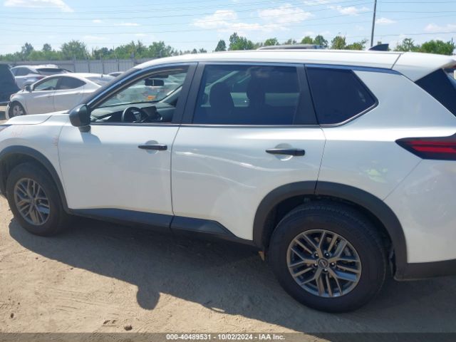 5N1BT3AA7RC681404 Nissan ROGUE S