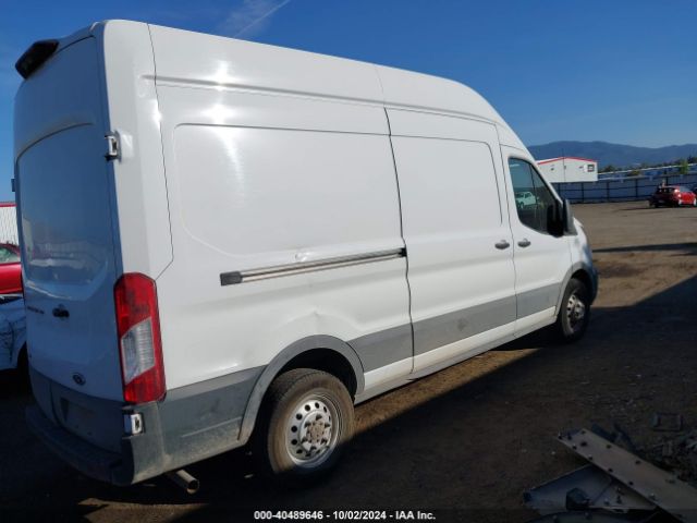 1FTBR2X86NKA63329 Ford Transit-250 Cargo Van