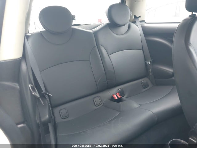 2011 MINI COOPER WMWSU3C51BT096502 Photo 7