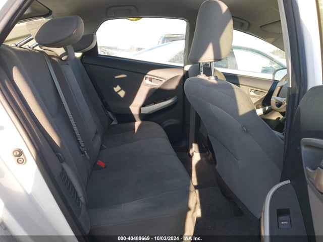 Toyota Prius Two 2015 JTDKN3DU9F0437254 Image 8
