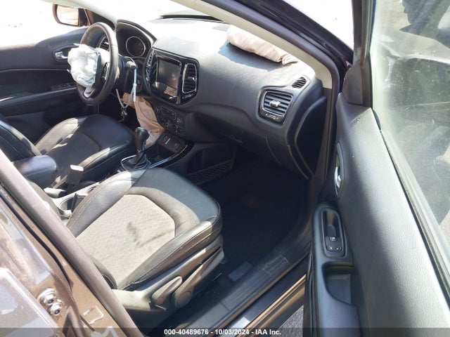 3C4NJCBB1KT743422 Jeep Compass Altitude Fwd