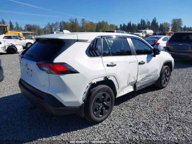 Toyota RAV4 LE 2019 JTMG1RFV4KJ018825 Image 4