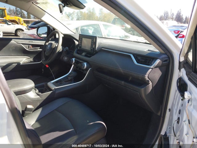 Toyota RAV4 LE 2019 JTMG1RFV4KJ018825 Image 5