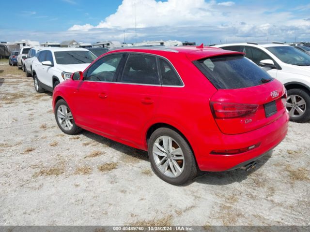 WA1JCCFS0HR002208 Audi Q3 2.0t Premium