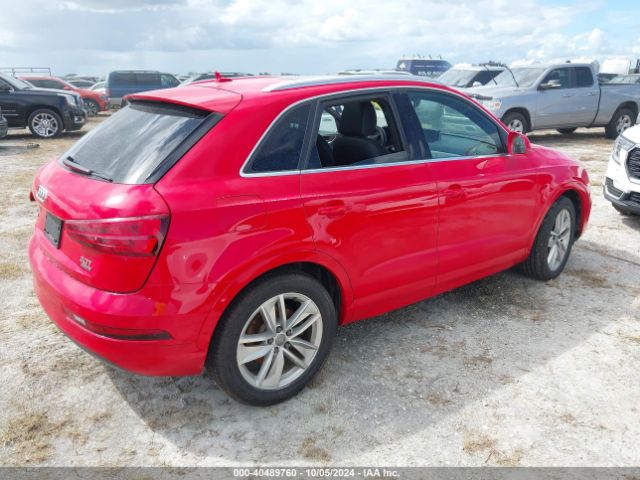 WA1JCCFS0HR002208 Audi Q3 2.0t Premium