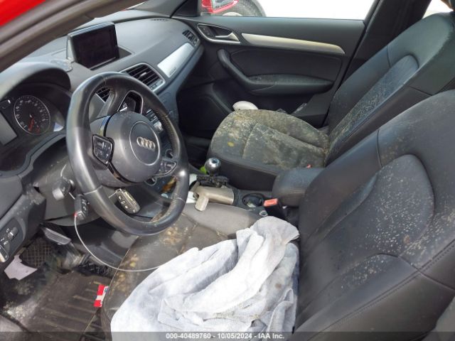 WA1JCCFS0HR002208 Audi Q3 2.0t Premium