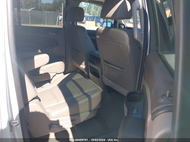 Chevrolet Suburban Premier 2017 1GNSCJKC1HR214426 Image 8