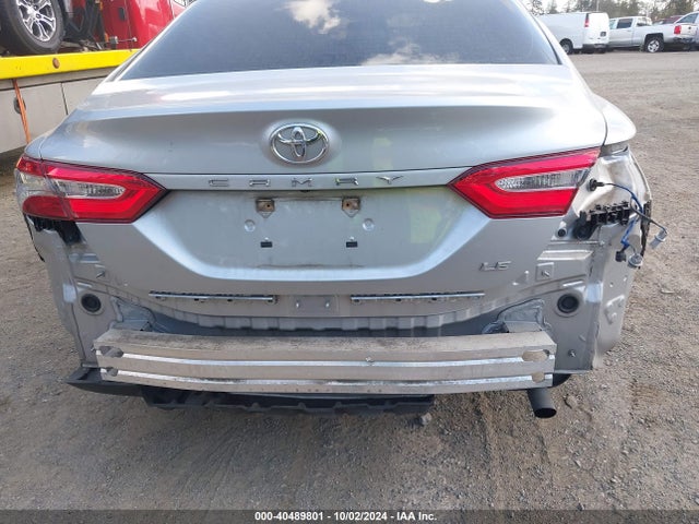 Toyota CAMRY LE 2018 4T1B11HK9JU018617 Image 19